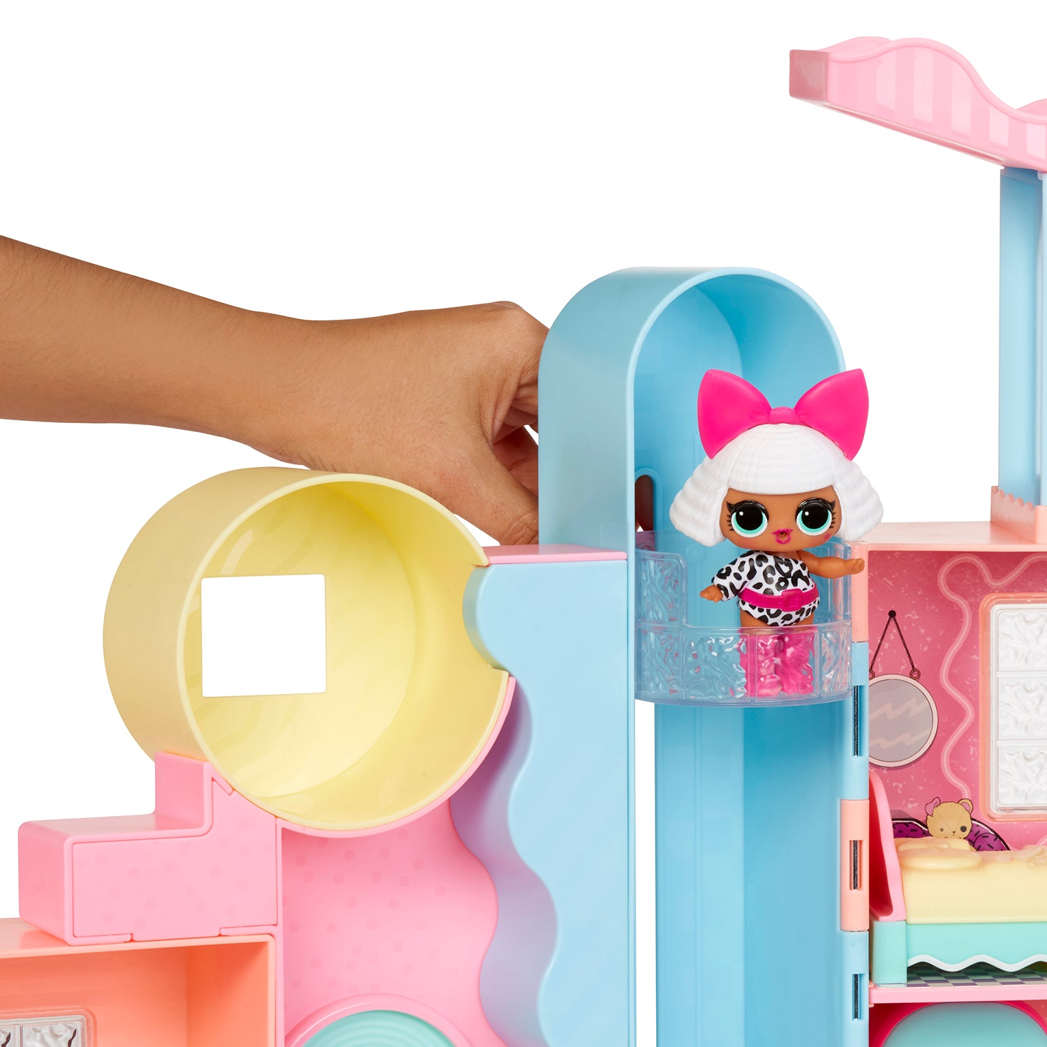 MGA ENTERTAINMENT - LOL Surprise Squish Sand Magic House con Tot Diva - Oltre 50 Sorprese